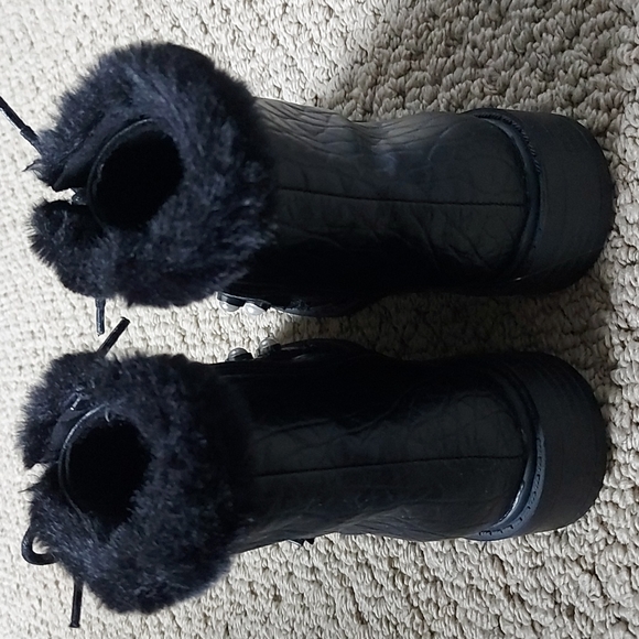Girls fashion booties size 12. BRAND NEW in excellent condition! - Picture 4 of 5